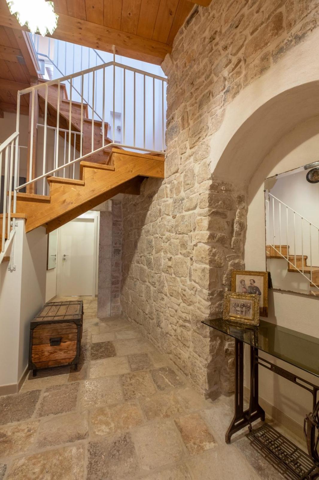 Palazzo Rizzi Dimora Dei Templari Hotell Bitetto Exteriör bild