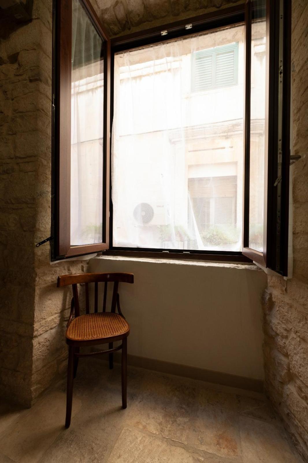 Palazzo Rizzi Dimora Dei Templari Hotell Bitetto Exteriör bild