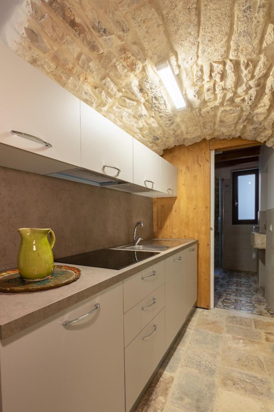Palazzo Rizzi Dimora Dei Templari Hotell Bitetto Exteriör bild