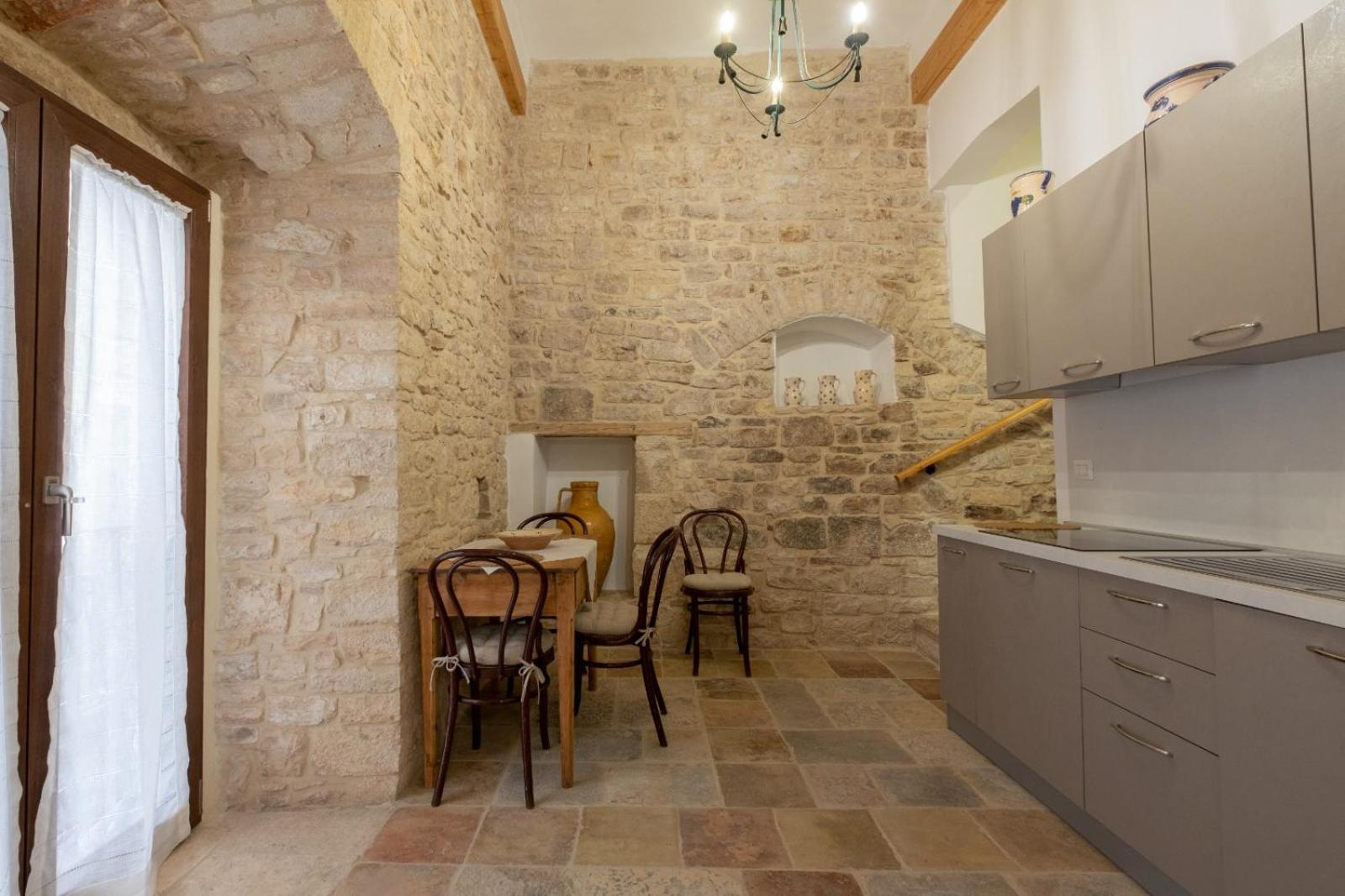 Palazzo Rizzi Dimora Dei Templari Hotell Bitetto Exteriör bild
