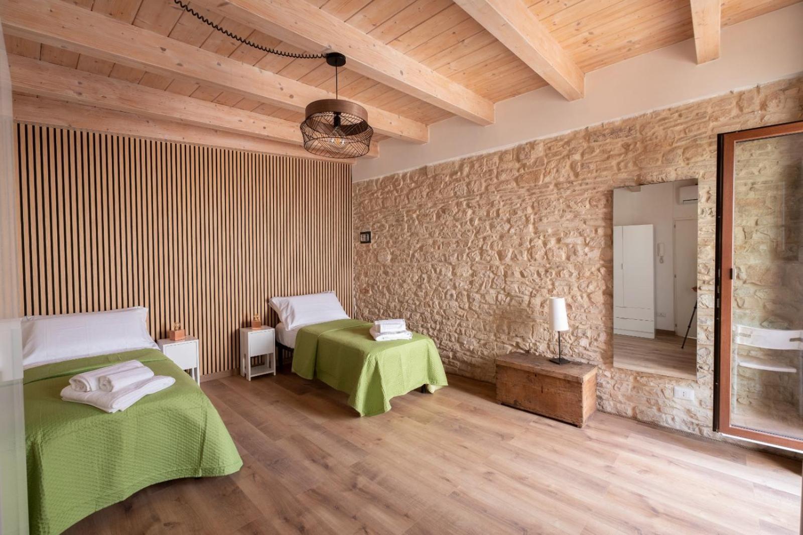 Palazzo Rizzi Dimora Dei Templari Hotell Bitetto Exteriör bild