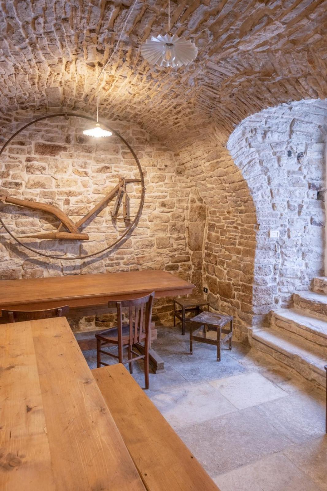 Palazzo Rizzi Dimora Dei Templari Hotell Bitetto Exteriör bild
