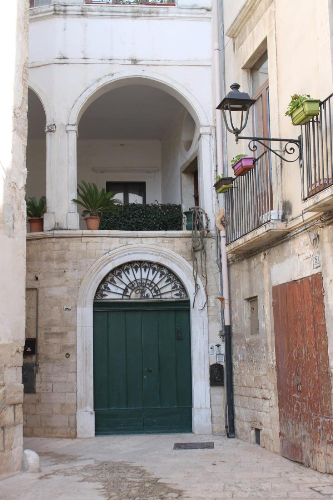Palazzo Rizzi Dimora Dei Templari Hotell Bitetto Exteriör bild